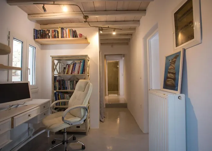 Flaskos Village Villa