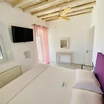Flaskos Village Villa *