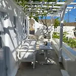 Villa Flaskos Village *