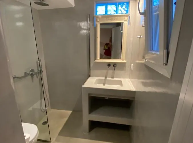 Flaskos Village Villa *