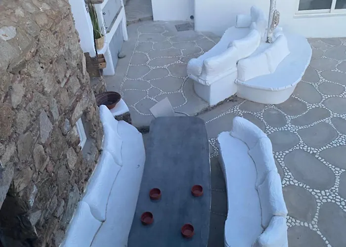 Flaskos Village Villa *